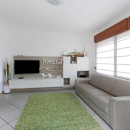Dani Garda View Apartment