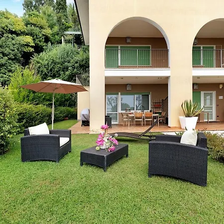 Apartment Dani Garda View