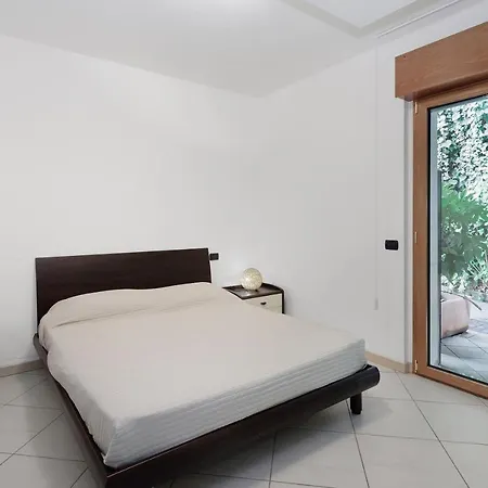 Apartment Dani Garda View